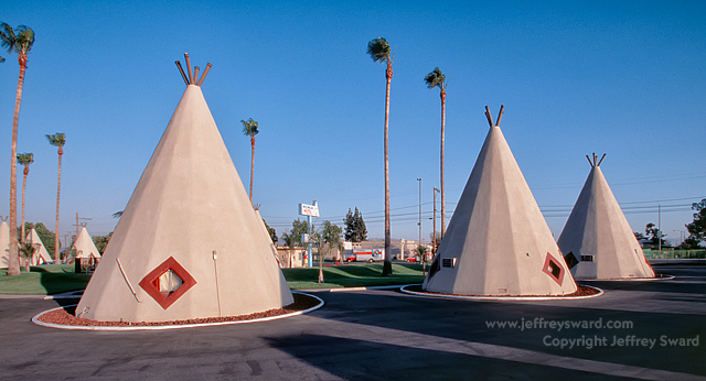 Wigwam Motel Rialto California Photograph by Jeffrey Sward
